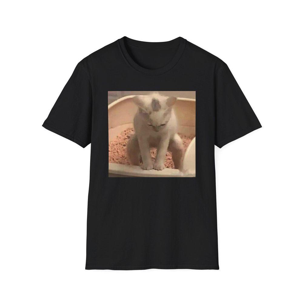 Kitty Cat Taking A Poop Kitten Joke Awesome Shirt