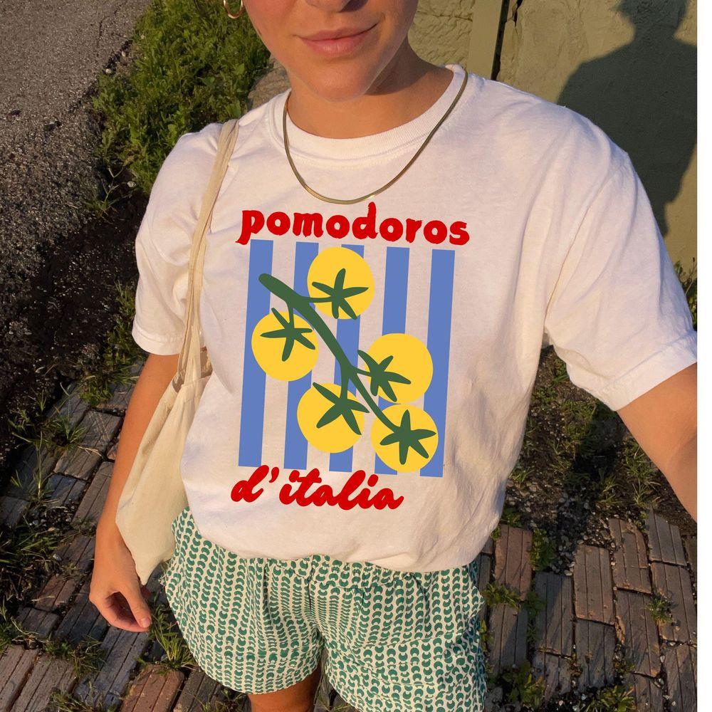 Pomodoros Ditalia Graphic Tomato Girl Summer Il Mercato Italian Market Awesome Shirt