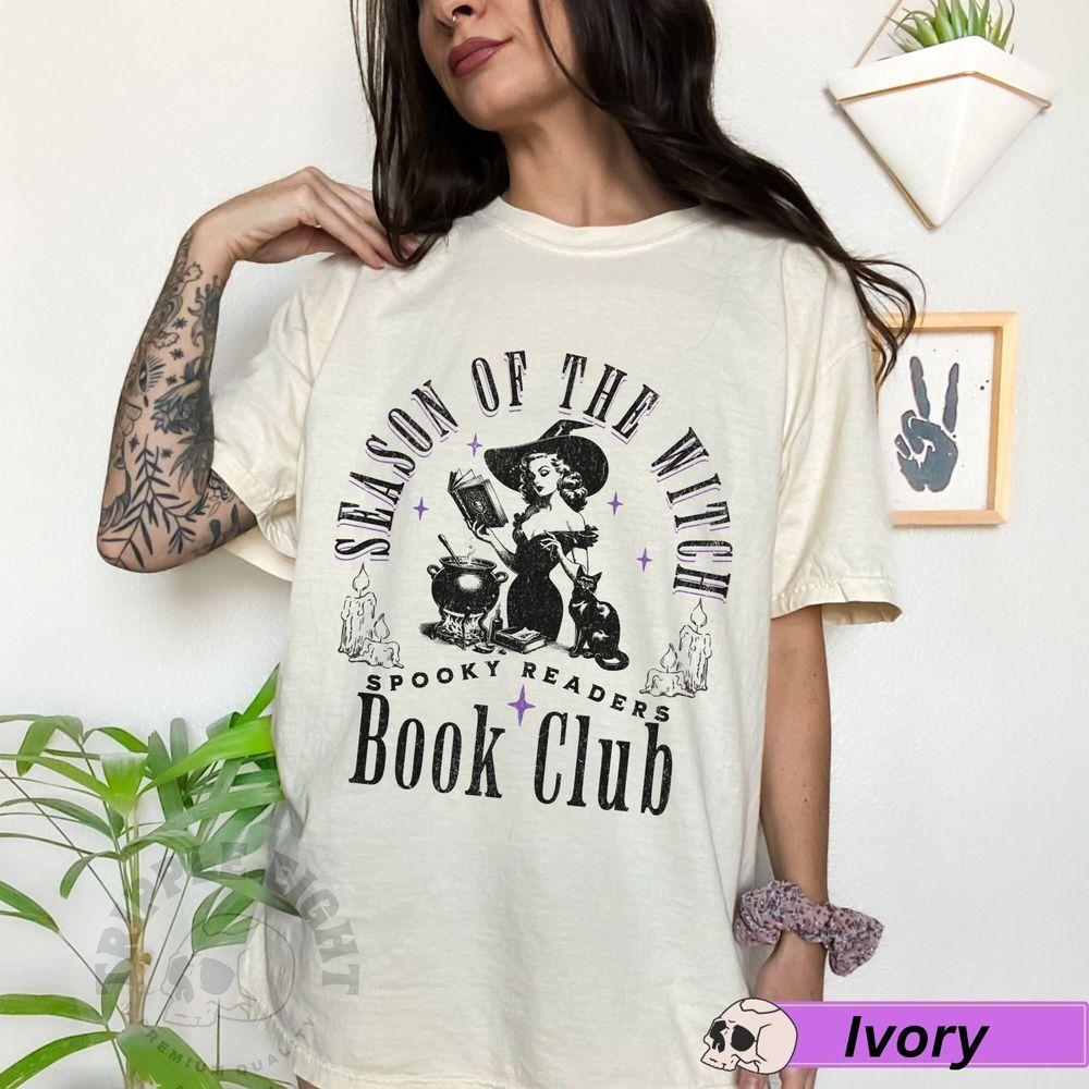 Halloween Spooky Season Bookish Retro Halloween Tshirt