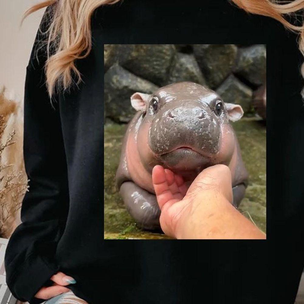 Baby Pygmy Hippo Moo Deng Tshirt